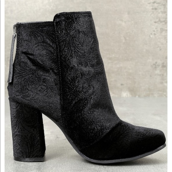 naughty monkey Shoes - NEW Naughty Monkey black velvet booties
